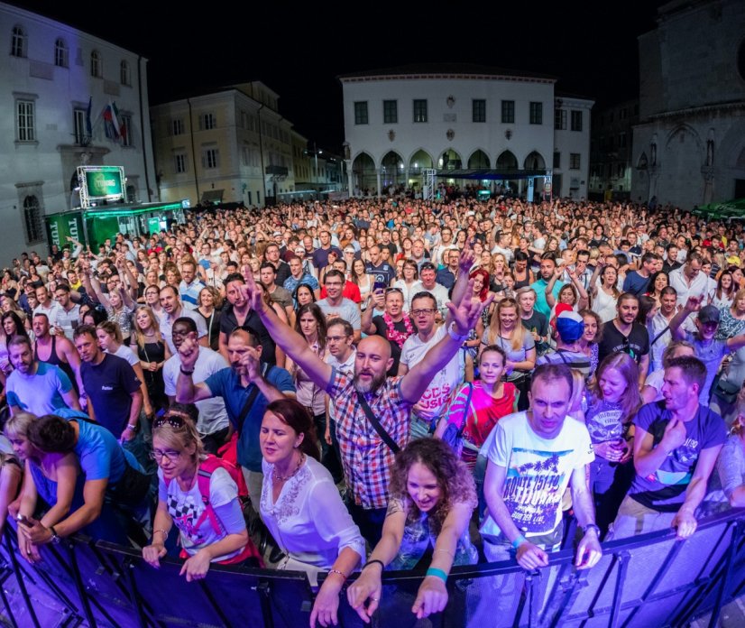 Največji 90's Party na Obali